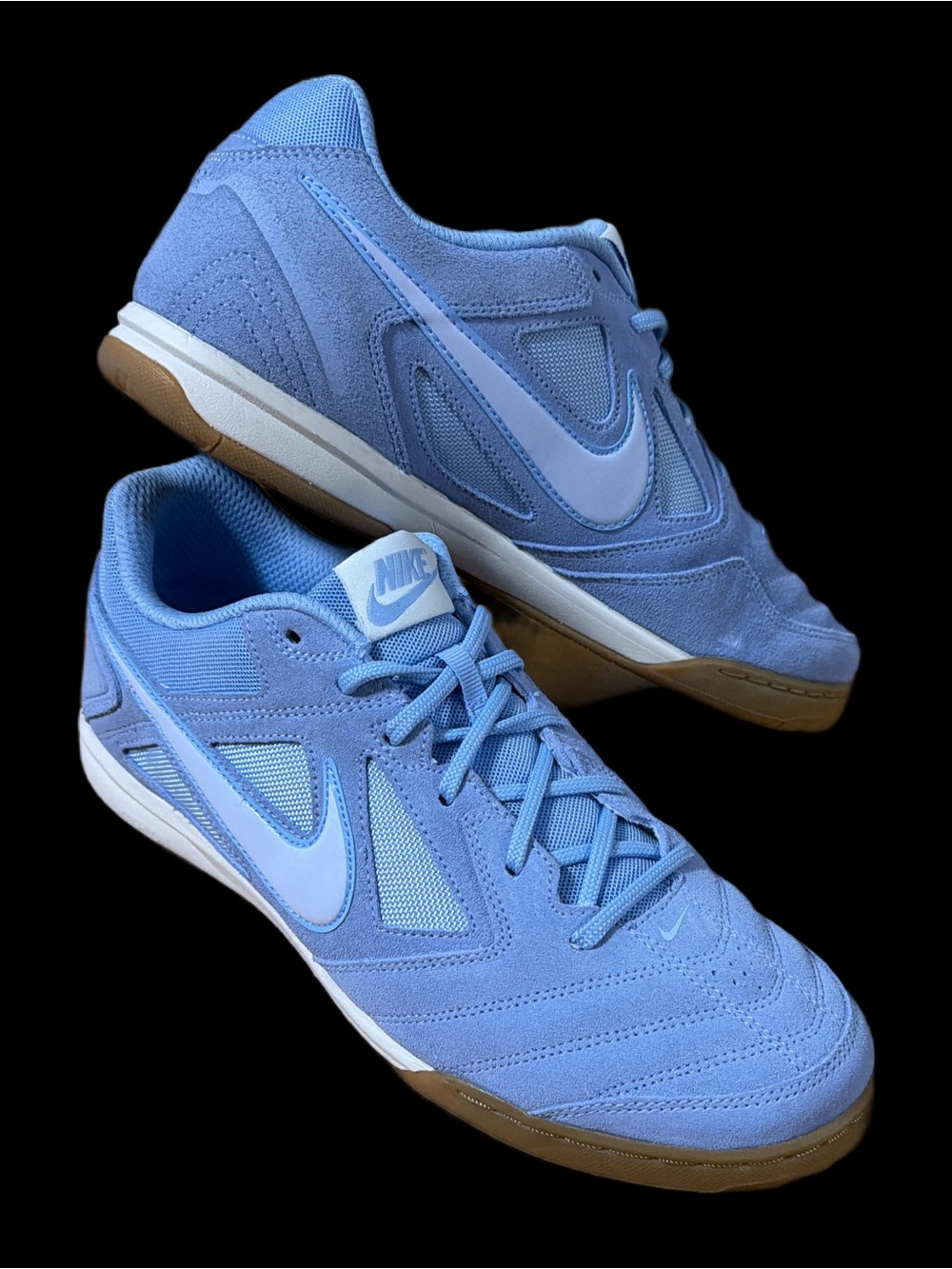 Nike GATO  Light Blue Suede Indoor Soccer Shoes with Gum Sole Size 11 NEW